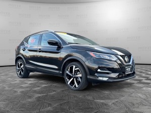 Certified 2022 NISSAN Rogue Sport SL